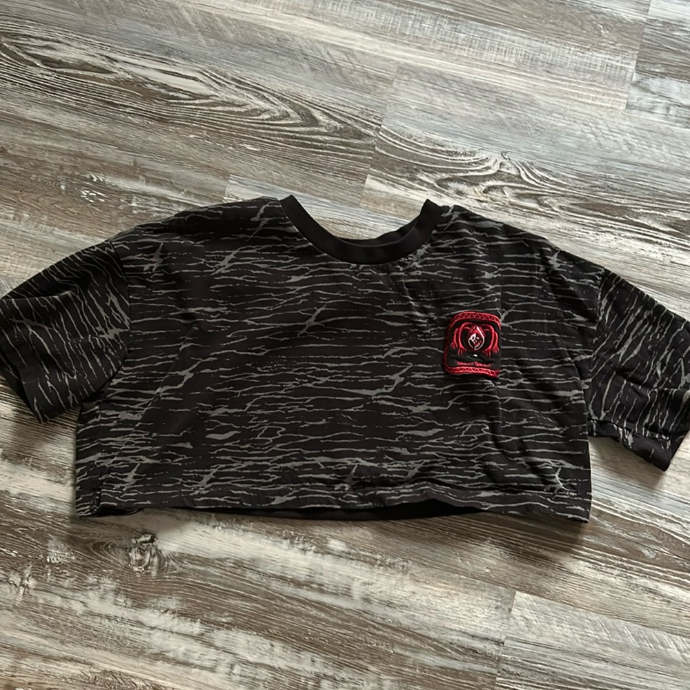 Quicksilver x Stranger Things cropped tee.